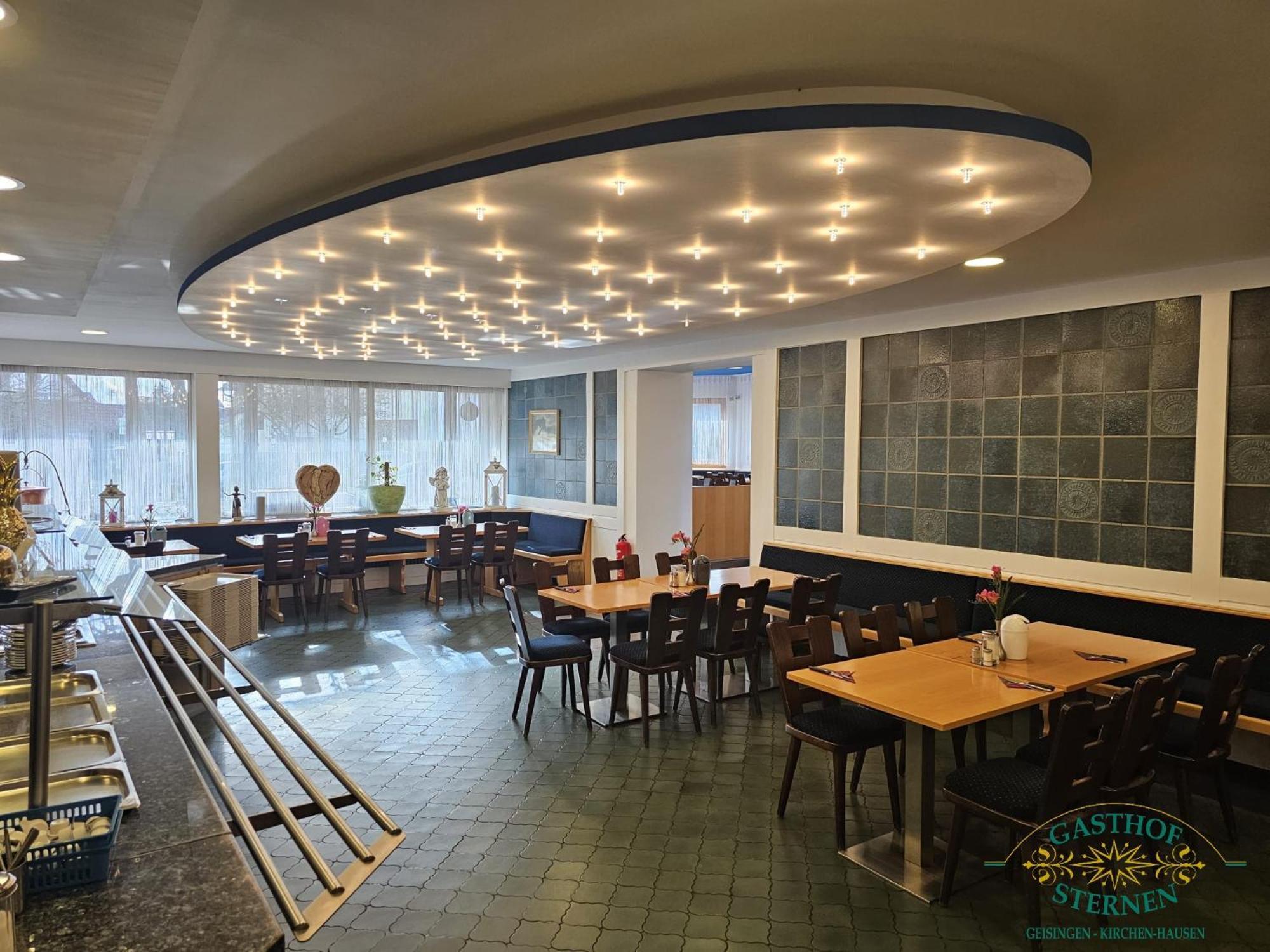 Hotel Gasthof Sternen Гайзинген Экстерьер фото